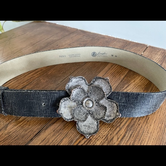 Black leather belt - Picture 1 of 1